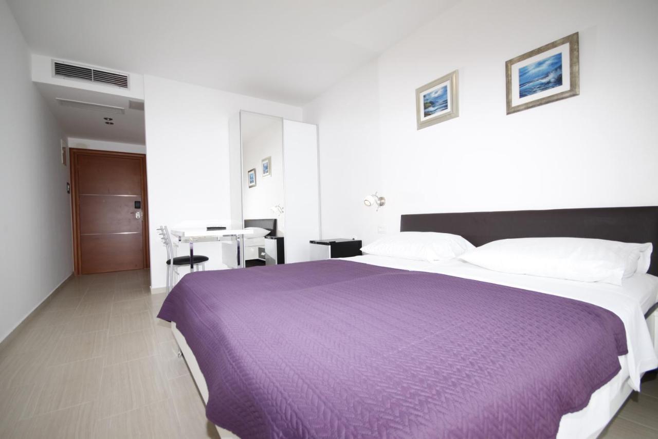 Pension Villa Rosa Rtina Bagian luar foto