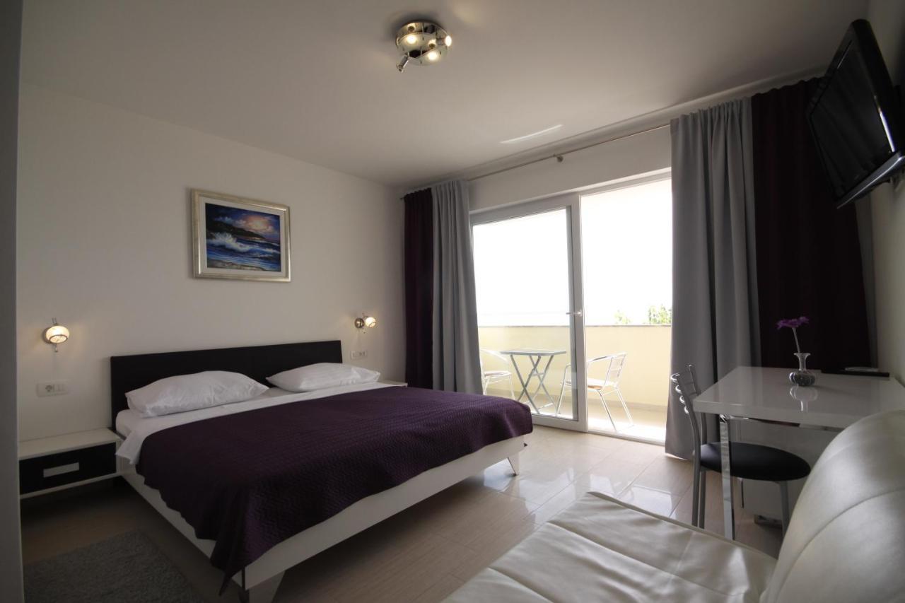 Pension Villa Rosa Rtina Bagian luar foto